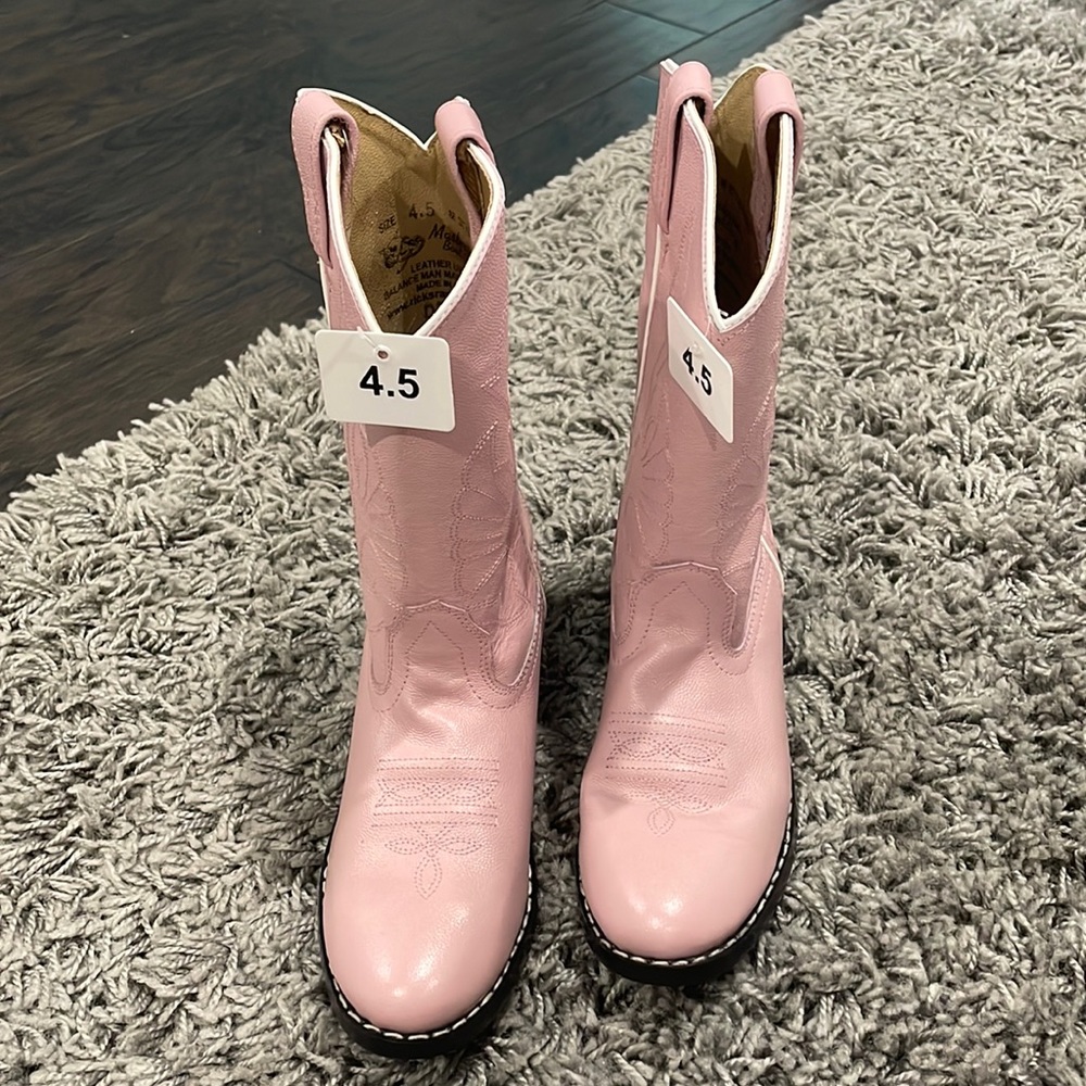 Girls pink cowgirl boots size 4.5 brand new